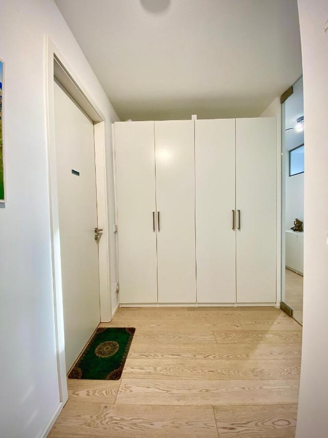 Alpen-Panorama Suite - Einzigartige Privatsuite Hoch Ueber Muenchen, 12Tes Og, Alpenblick, Loggia, Whirlpool, 15 Minuten Zum Zentrum, Ruhe Und Erholung In Der Stadt Muenchen Fuer Privat Und Geschaeftlich Reisende Eksteriør bilde